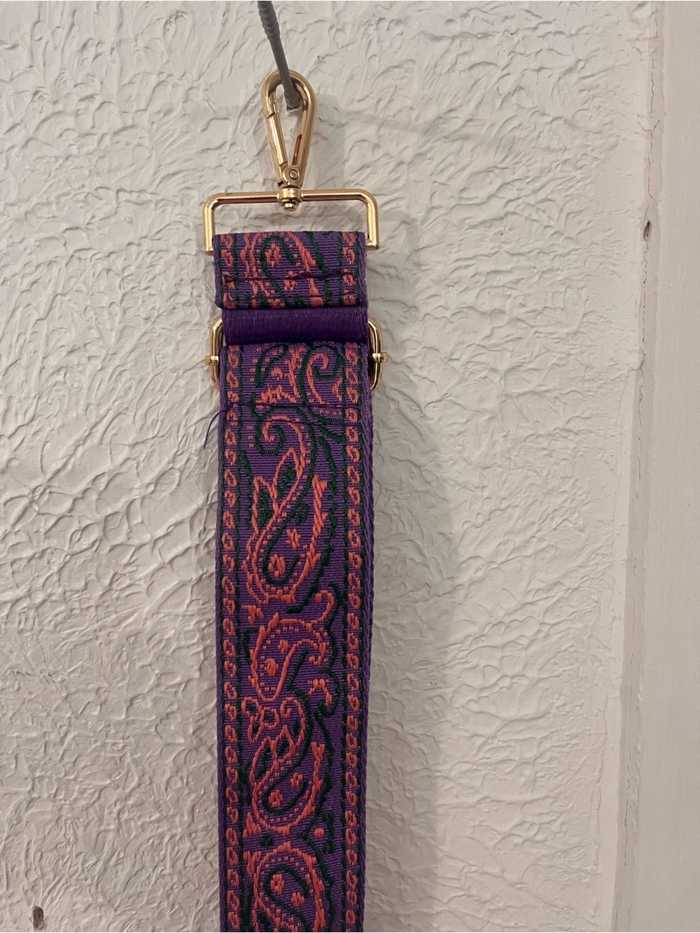 Adjustable Purple Paisley Guitar-Style Strap